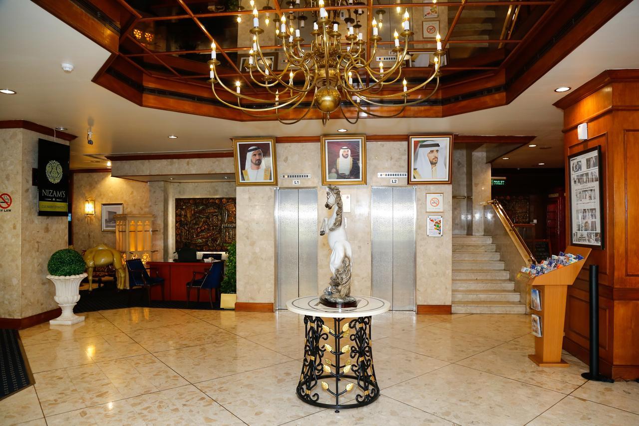 Ambassador Hotel 迪拜 外观 照片
